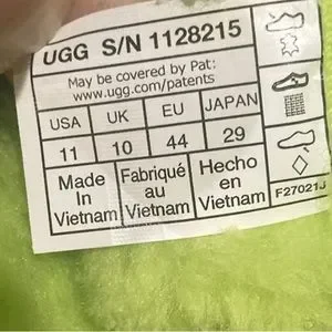 UGG | Shoes | Ugg Neumel Chopd Mens Boots Green Suede  display picture 1